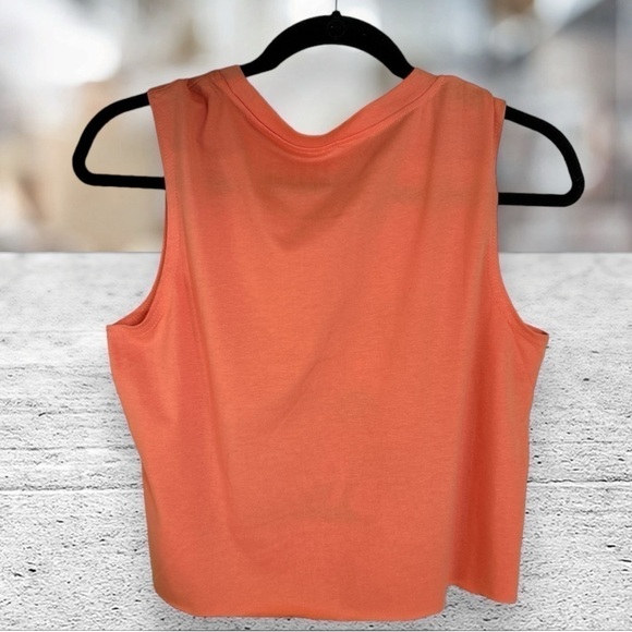 On Cruise Time Crop Top | SIZE M - Picture 2 of 5